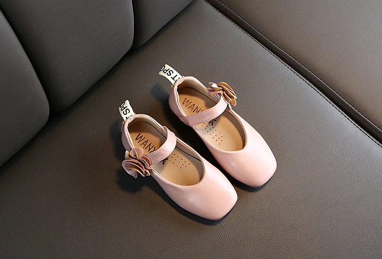 Г.; модная повседневная обувь для маленьких девочек с цветочным узором; кожаная обувь принцессы для вечеринок; Танцевальная обувь; сандалии; Лидер продаж;