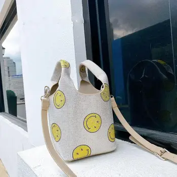 

Luxury Bling Diamond Shoulder Messenger Bags Women New Chic Handbags Ladies Party Clutch Purse Korean Ladies Small Bucket Bag