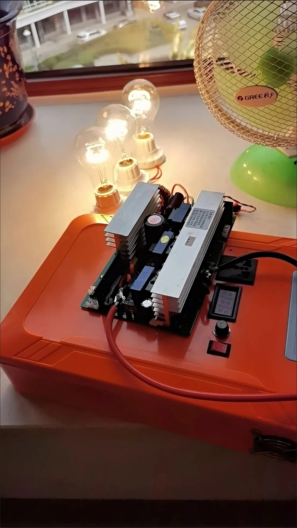 LISM 1500W 12V Pure Sine Wave Inverter Board 110V / 220V Transformer Power Boost Module Cooling Fan Switch Voltage Converter LISM 1500W 12V Pure Sine Wave Inverter Board 110V / 220V Transformer Power Boost Module Cooling Fan Switch Voltage Converter