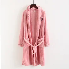 Sweet autumn and winter age-reducing flannel robes for women