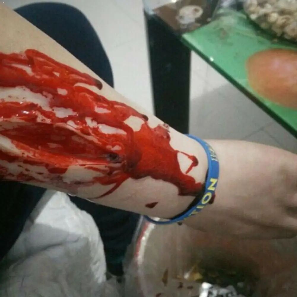 

Halloween Makeup Ultra-realistic Fake Blood Face Body Vampire Scars Bruises Decorations Wounds Paint Cosplay Supplies Party D2A8