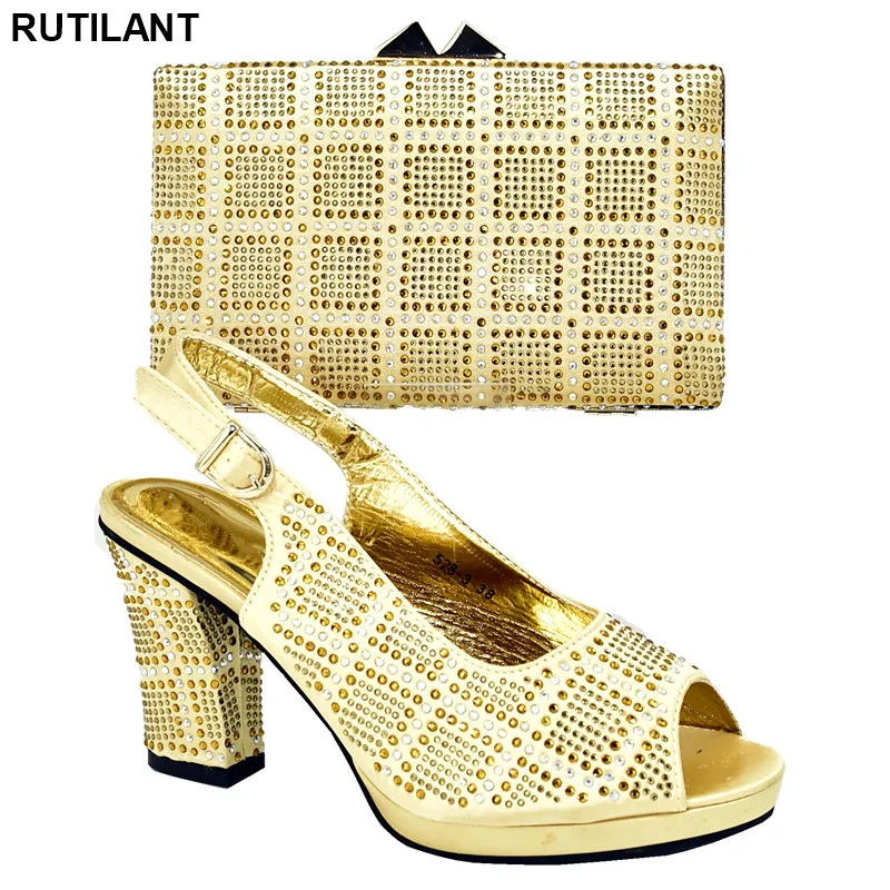 

New Decorate Italian Shoes with Matching Bags Shoes and Bag Set African Sets Square Heel Bridal Elegant Party Metal Decoration