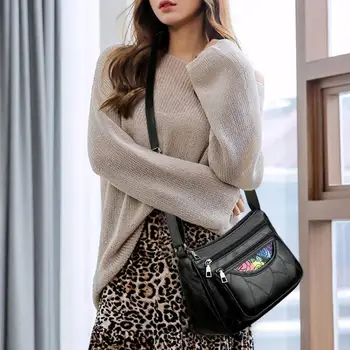 

Casual Flower Printing Large Capacity Crossbody Bags Women PU Leather Fashion Retro Black Shoulder Messenger Handbags
