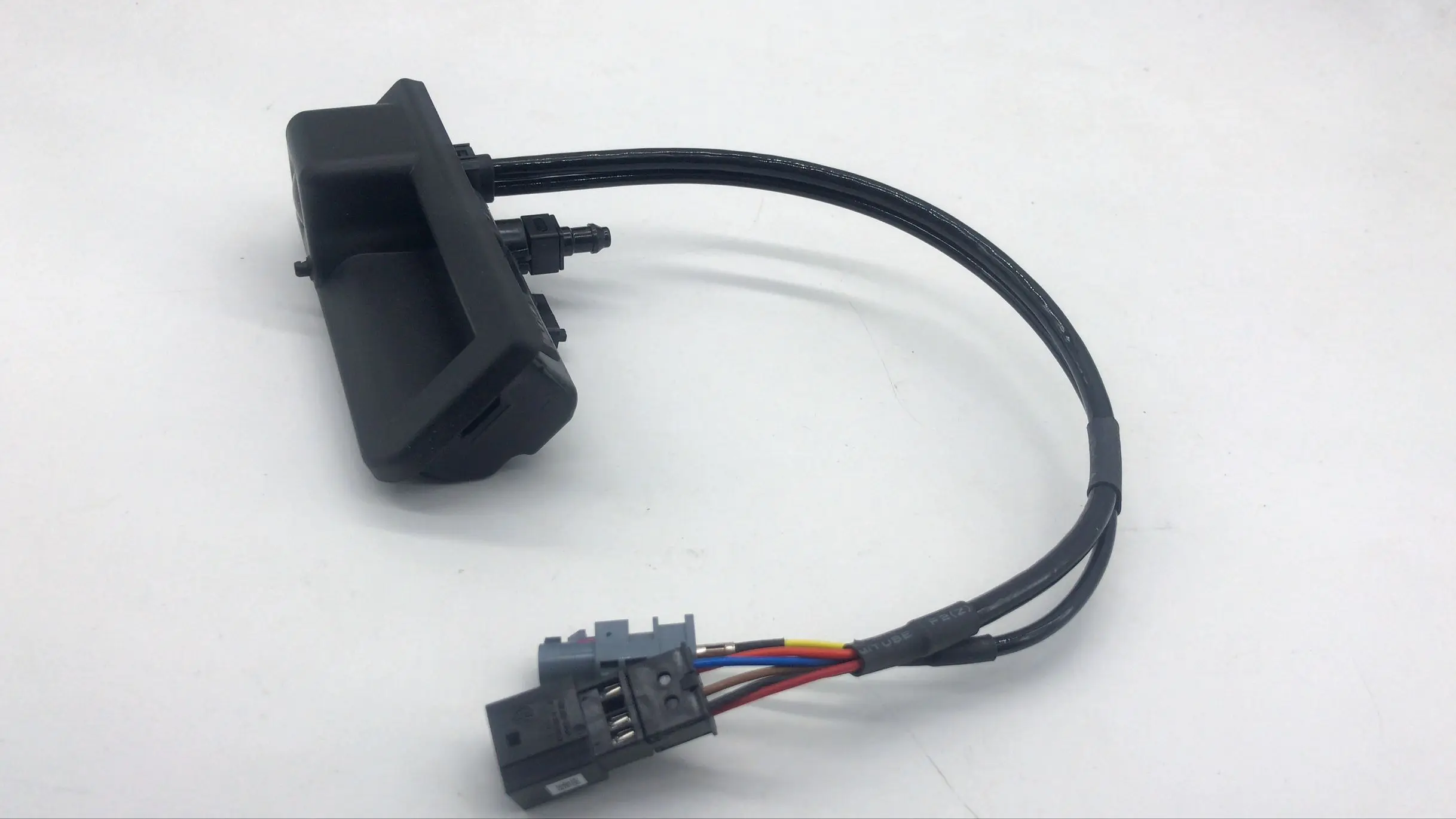 Rear View Camera Trunk handle camera For NEW Audi Q5 A4/B9 8W8 827 566 E