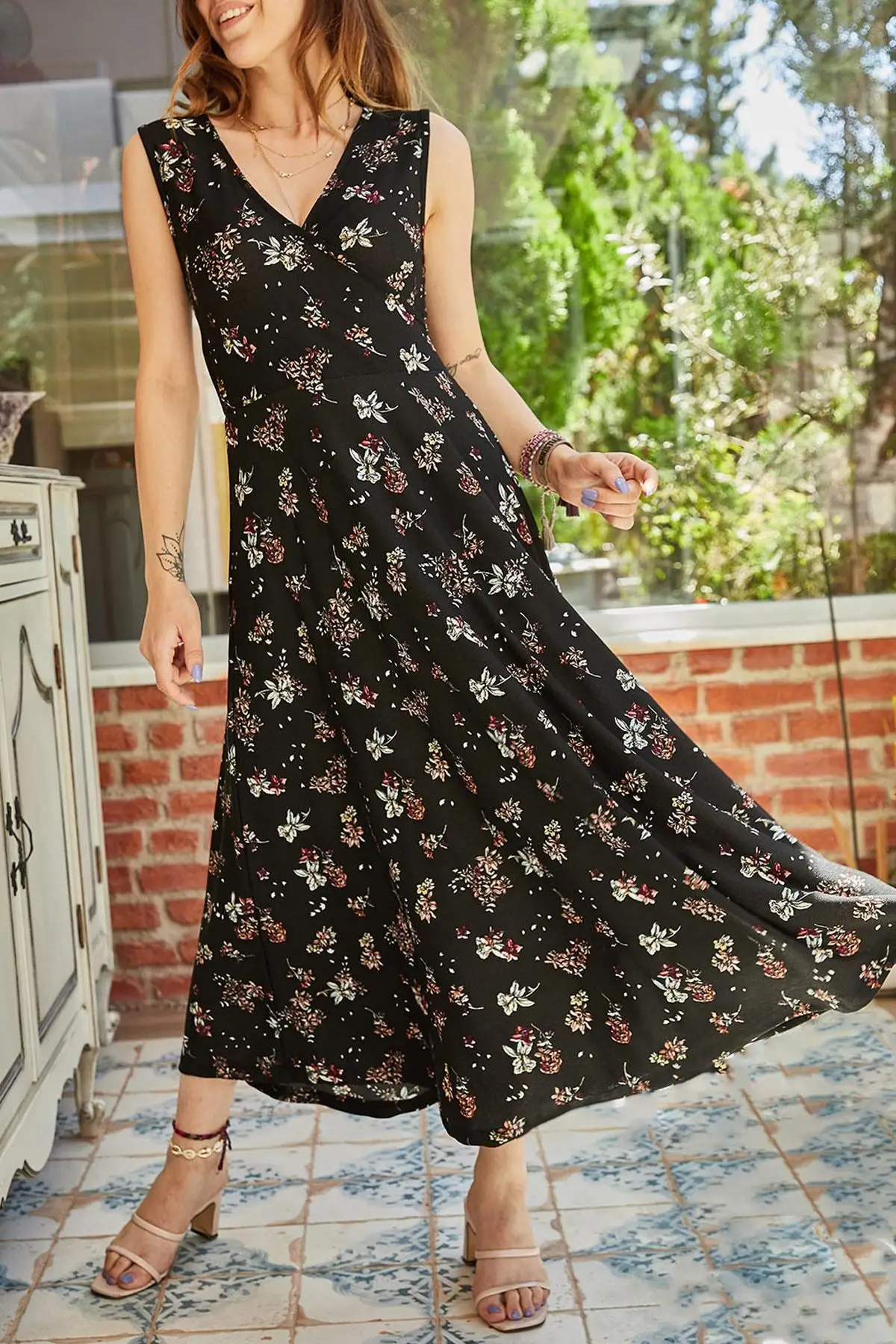 Xhan Women Black Flower Print Double Breasted Dress 9YXK6-41497-02 | Женская одежда