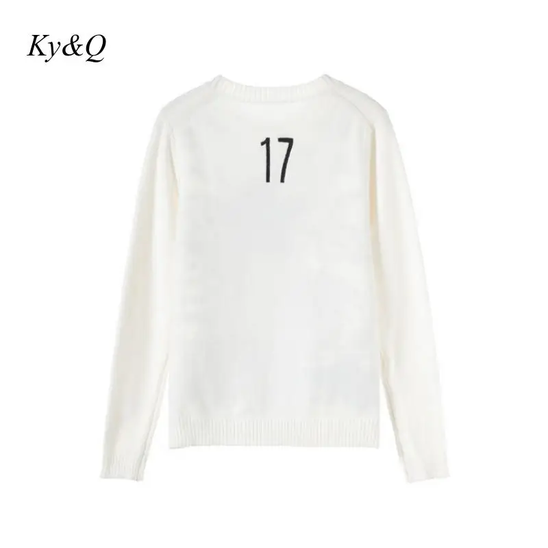 Winter Women Christmas Luxury Beige Pentagram Embroidery Pullover Loose Fashion Tide Vintage Sweater Brand Designer Clothes