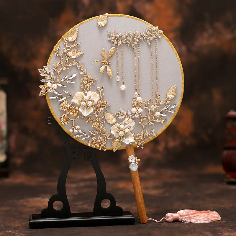 JaneVini Роскошные ювелирные изделия в китайском стиле свадебный букет веер типа ручной работы из бисера Жемчуг металлический круглый Ручной Веер в виде цветка для невесты
