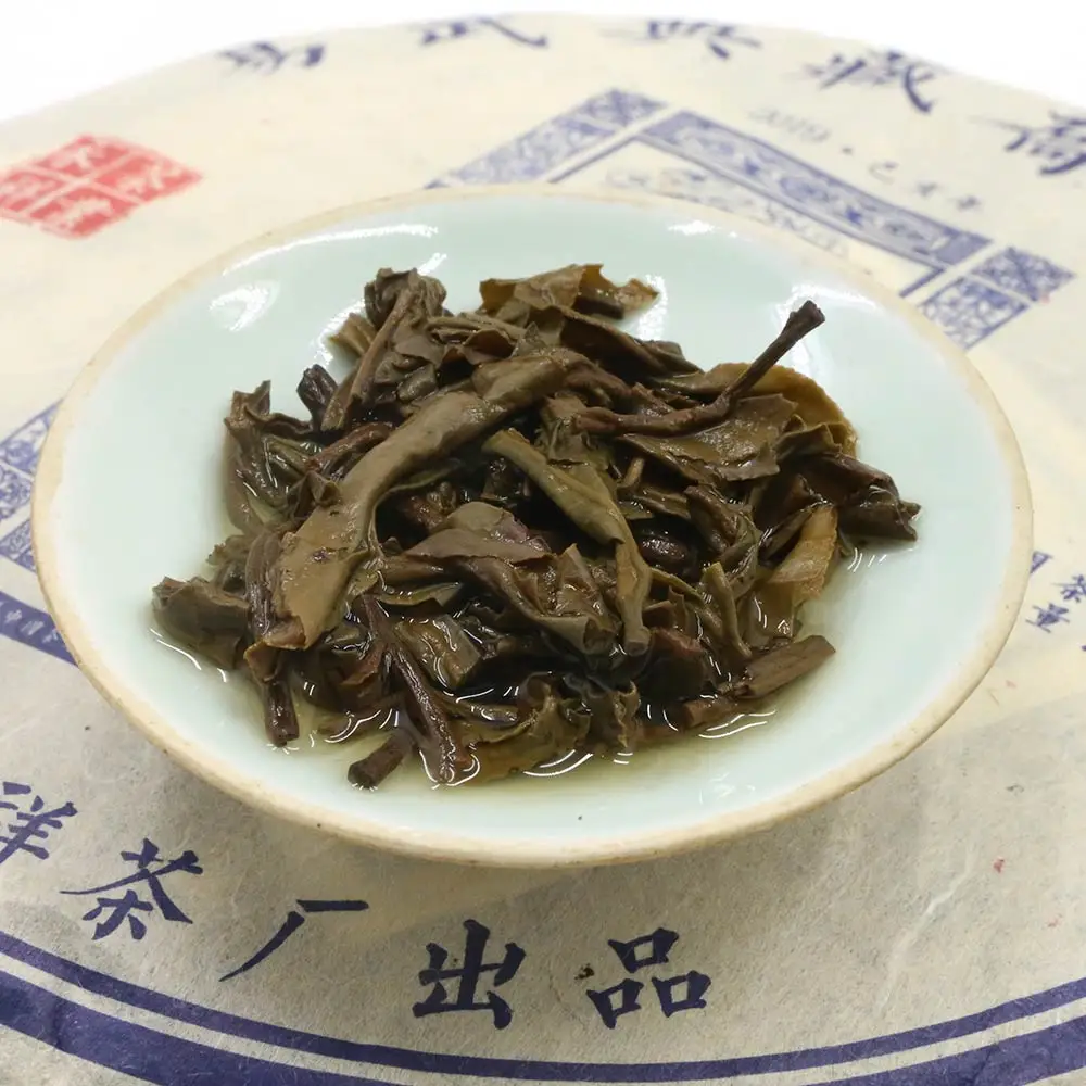 Синий принт Sheng Pu-erh чай коллекция Иву Арбор торт чай Shen Pu'er 357 г