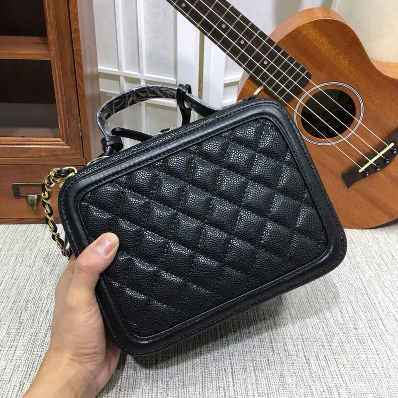 black Роскошные модные женские сумки из натуральной кожи, подиумная сумка для женщин, европейский бренд, сумка на цепочке с икрой и бриллиантами - Цвет: black