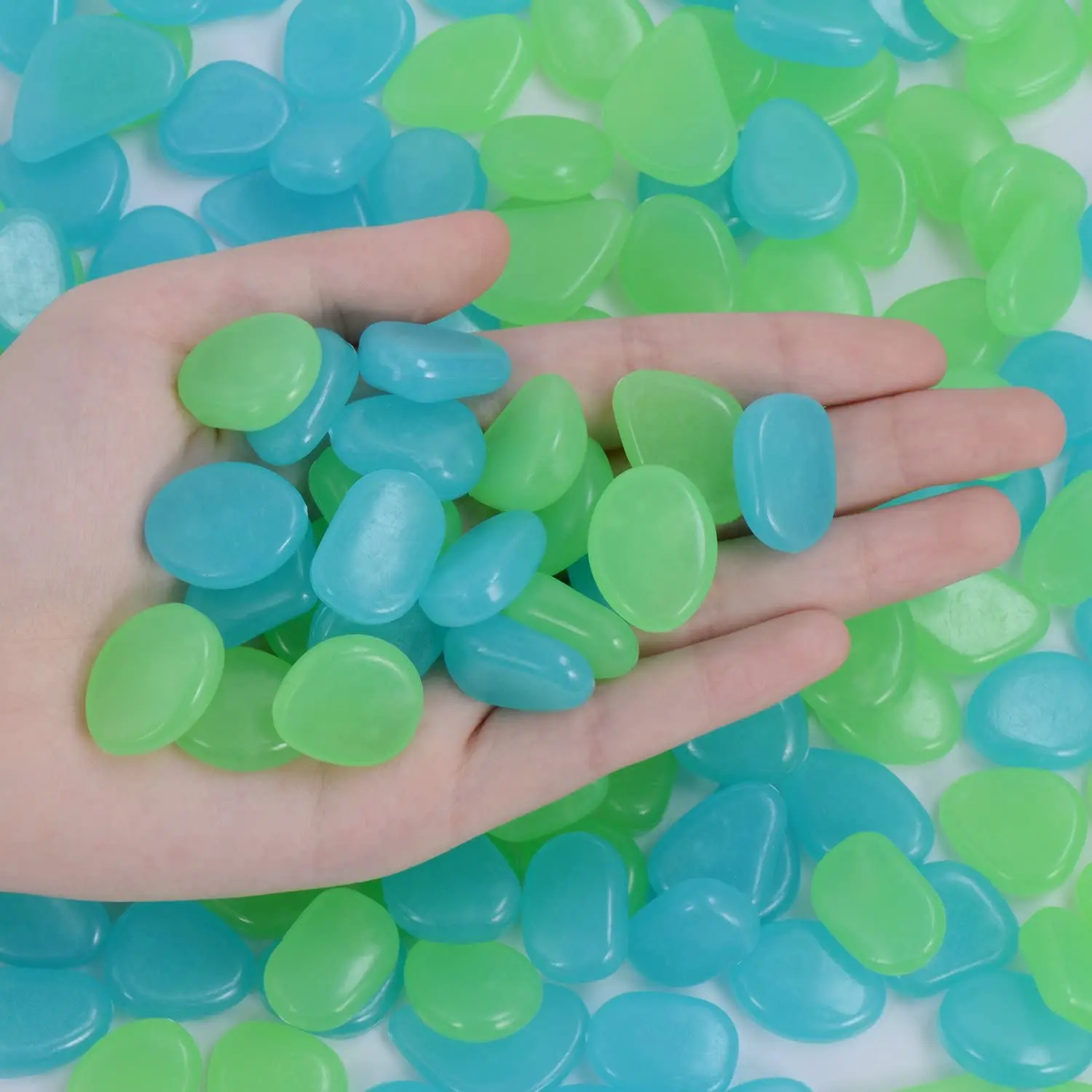 100Pcs Glow In The Dark Stones Resin Garden Glow Pebbles Indoor Outdoor Decorative Garden Fish Tank Aquarium Luminous Stones