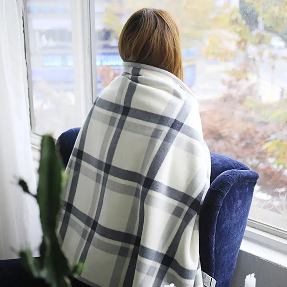 

Plaid Blanket Multifunctional Hygroscopic Warm Home Car Wrap Blanket Flannel Lazy Shawl Blanket