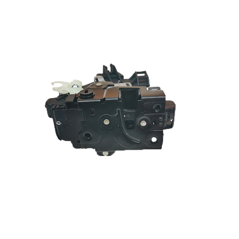 Привод замка двери Задний левый для VW POLO Stufenheck VW CADDY III kaste oe 3B1839015AJ 3B4839015