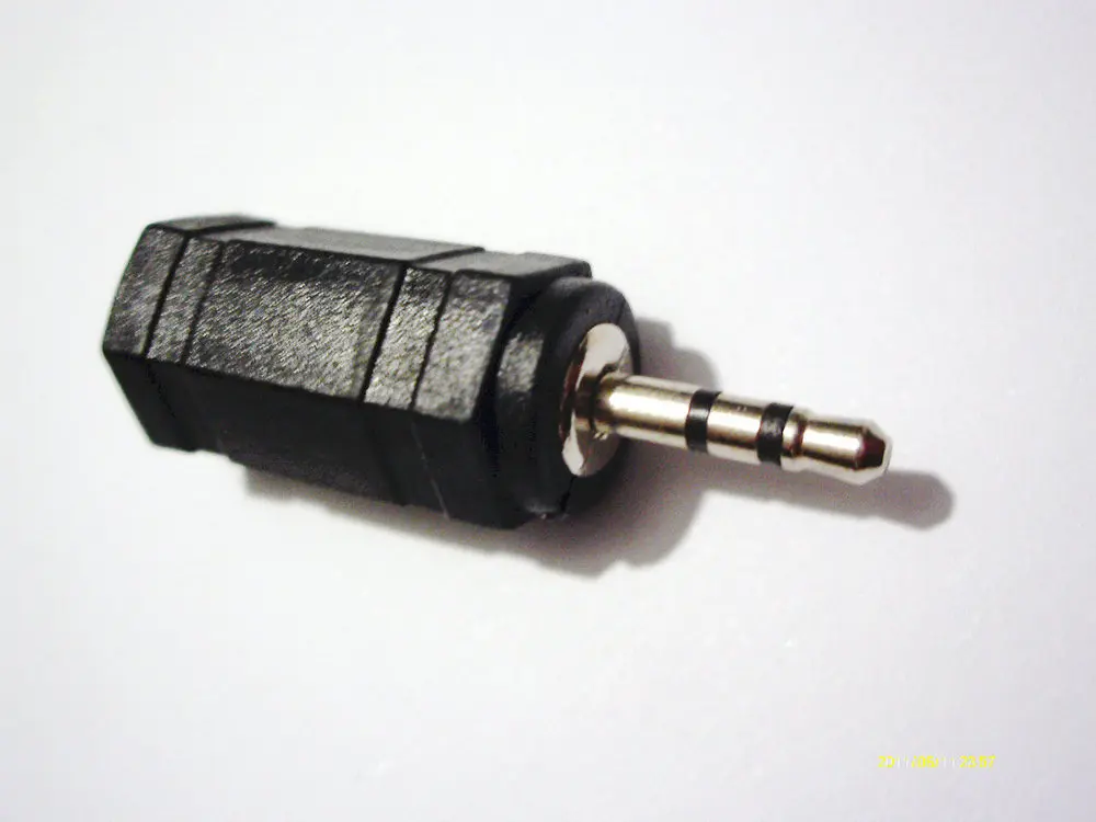 1000pcs lot 2 5mm Plug to 3 5mm Jack adapter HEADPHONES EARPHONES Selling