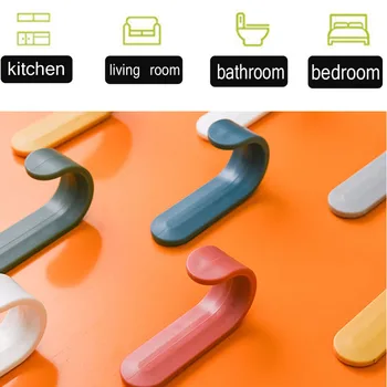 

5 pieces Hanging Hook Bathroom Kitchen Hanging Self Adhesive Traceless Supplies Accessorie Hook Up Door Hook Hanger