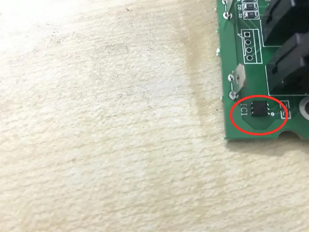 

Высококачественная микросхема 2431 IC с программным обеспечением для принтера Videojet 1210 1220 1330 1510 1520 1610 1620 1710