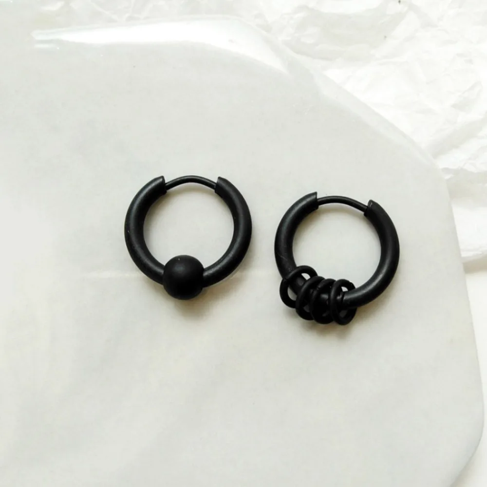 

Silver Black Small Hoop Earrings For Women Punk Metal Jewelry Geometric Round Circle Earring Vintage Earings Accessories