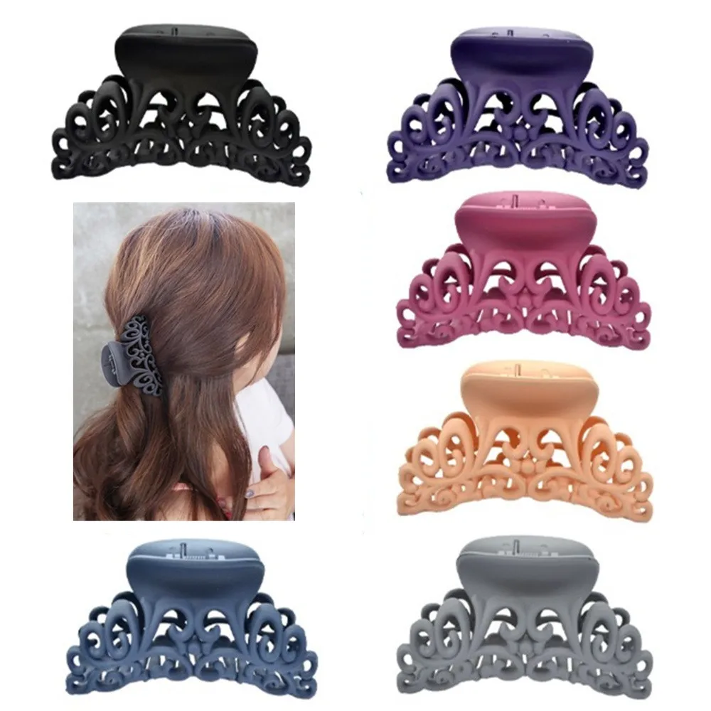 

Fashion Plastic Hair Claws Geometric Flower Hollow Hair Clips Clamps Crab Combs Hair Accessories for Women