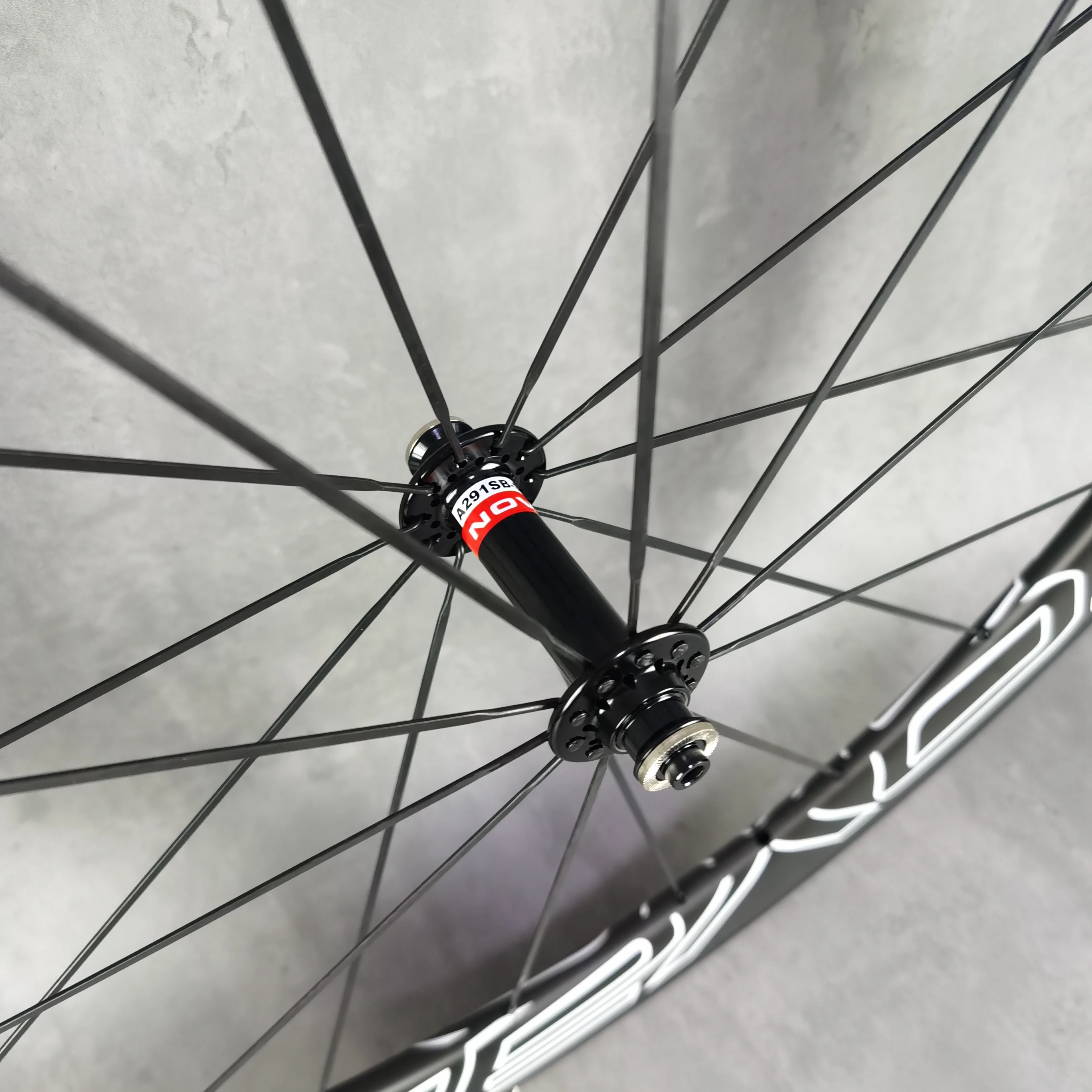 700C 60mm depth Road carbon wheelset clincher/tubular U-shape rim UD matte customize ROV AL CLX60 logo novatec/powerway hub