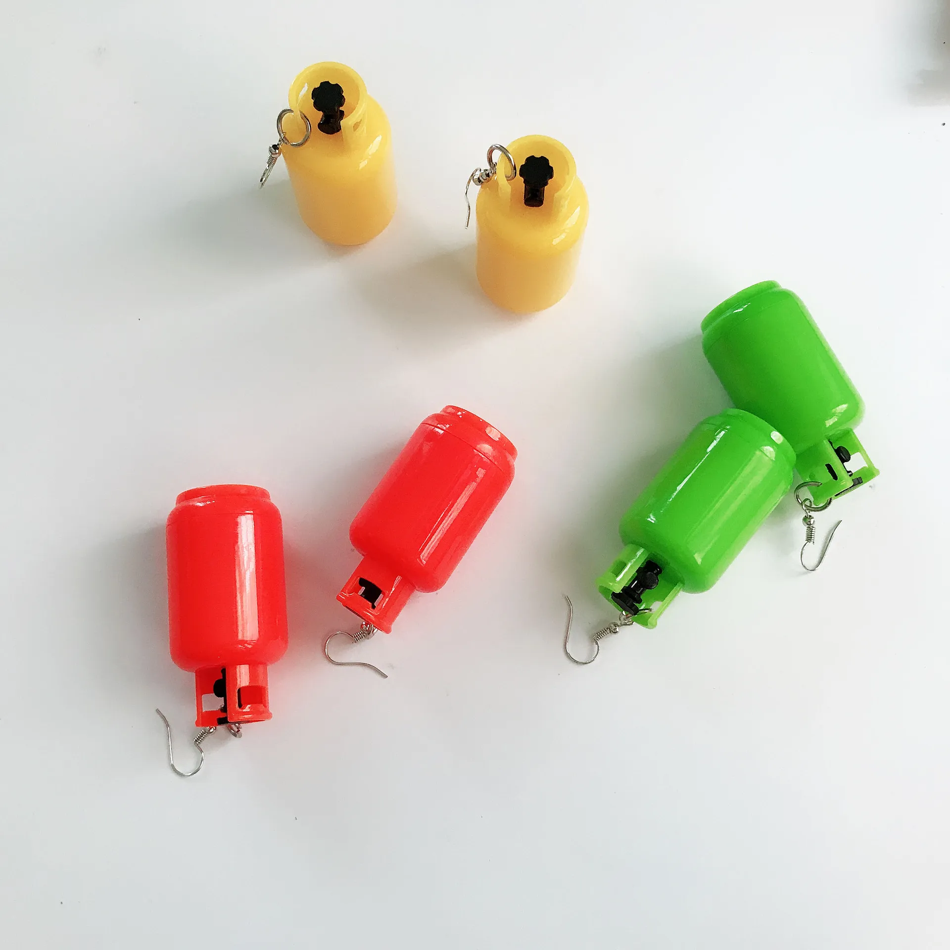 

New Arrival Red Green Yellow Gas canisters Shape Drop Earrings for Female Creative Fashion Dangle Earrings Brincos 2019