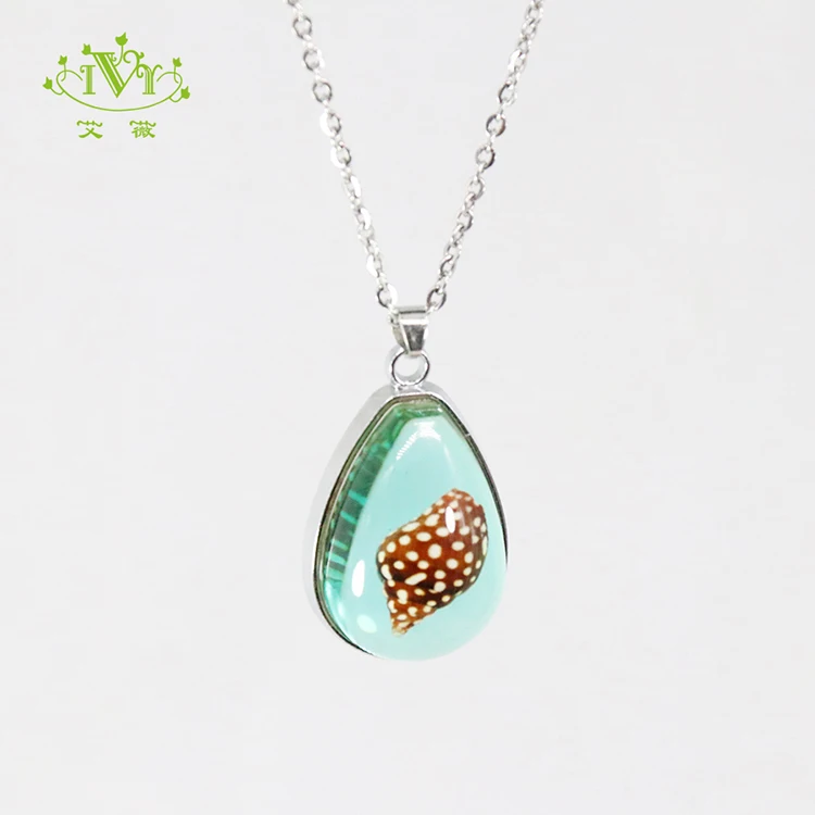 2019 hot selling resin pendant Jewelry genuine shell necklace l Inside clear blue green necklace