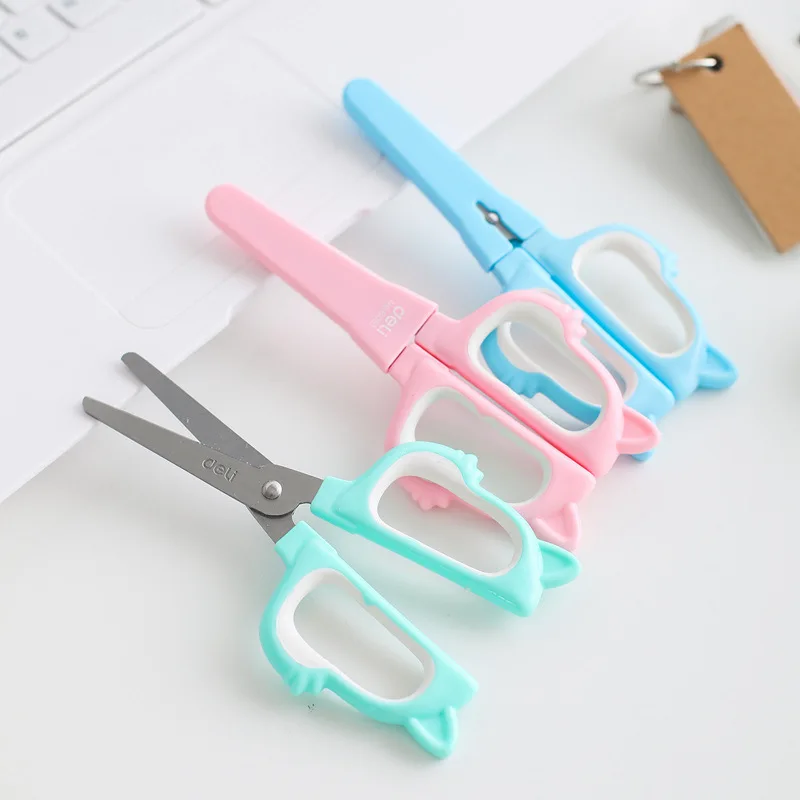 

Deli 6061 Scissors Office Scissors with Protective Case Stationery Handmade Paper Cutting Card Paper Cutting Paper Tailoring Too