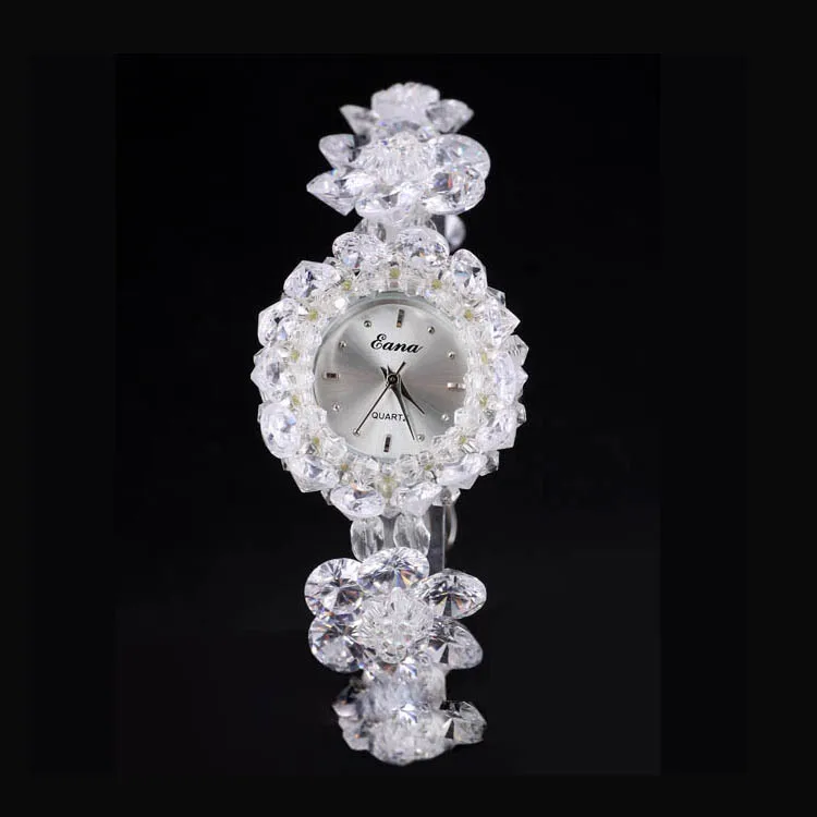 

Small Bright White Crystal Bracelet Watch Rose Flower Ladies' Watch Lovers' Day Creative Gift Watch