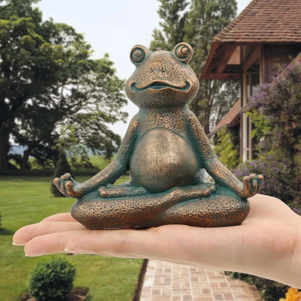Frog Selfie Toad Lurch Decorative Animal Figurine Sculpture Frog King Frog Gecko 