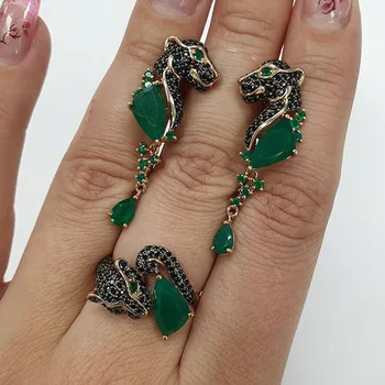 

NPKDS Green Leopard Head Ring Round Enamel Necklace Ring Jewelry Set Animal Green Women Set