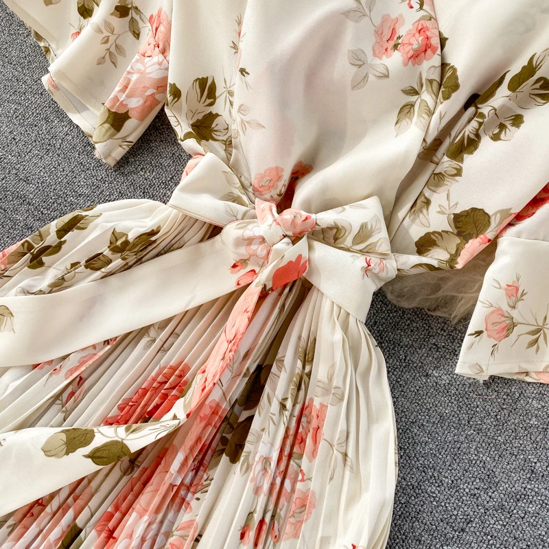 Пляжное женское платье летнее милое шифоновое плиссированное с коротким