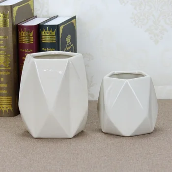

Creative Polyhedron Diamond Ice Crack Ceramic Vase Glaze European Vintage Dried Flower Vase