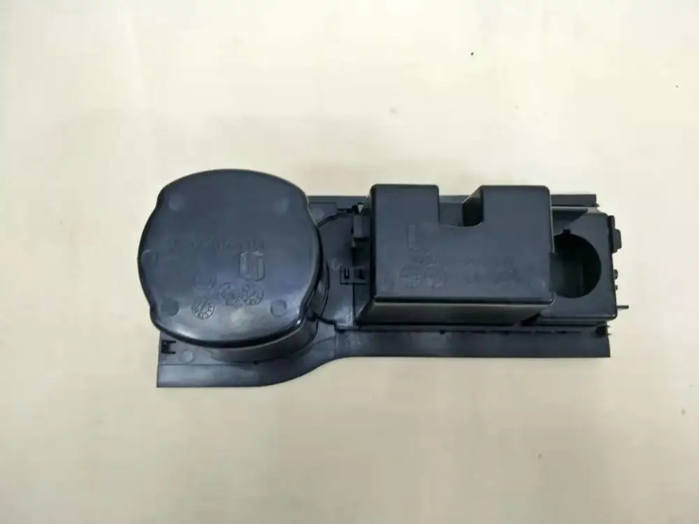 Подстаканник автомобильная пепельница для Ford Mondeo III MK3 2001 2002 2003 2004 2005 2006 2007 OEM 1S7XF04788AF 1S7X-F04788AF