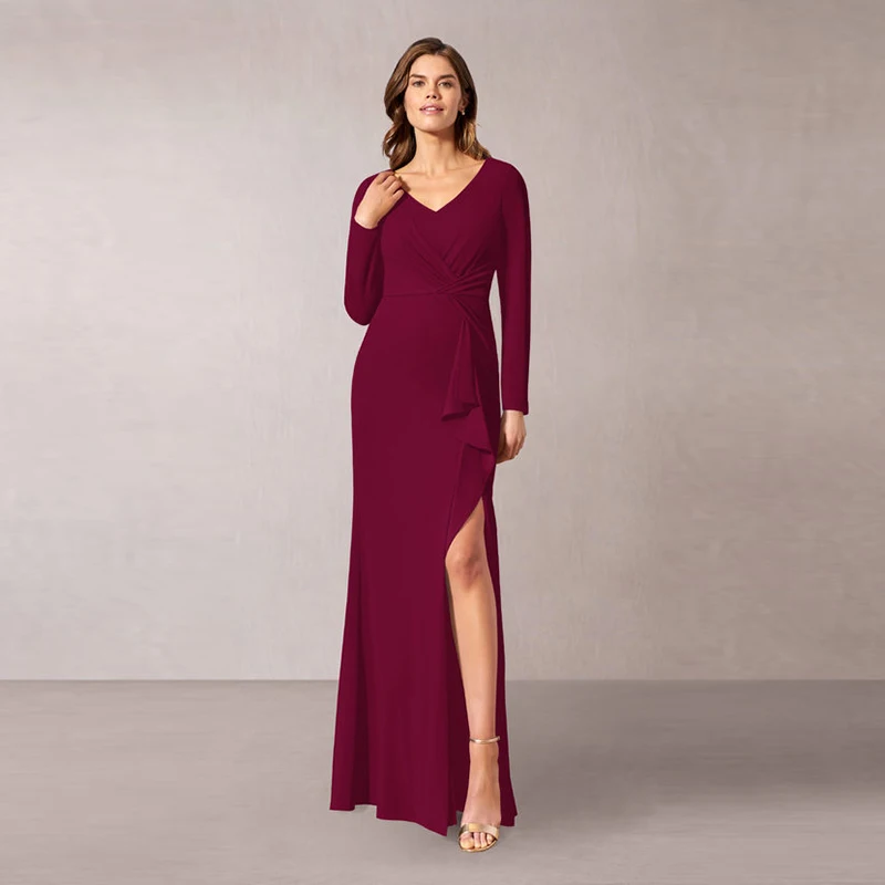 

Elegant Simple Burgundy Mermaid Long Sleeve Side Slit Mother of the Groom Dresses V Neckline Pleating Wedding Party Gowns