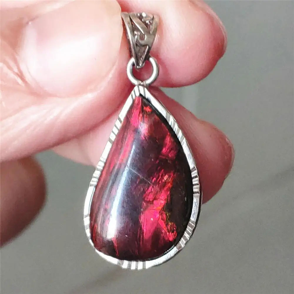 

Genuine Natural Red Ammonite Ammolite Colorful Light Pendant Silver Gemstone 22x14mm Women Men From Canada Necklace AAAAA