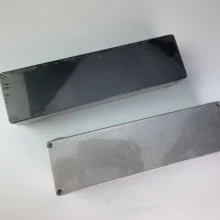 1 шт. серебристый/белый/Алюминиевые, черного цвета для корпуса 1032L 254*71*52,5 мм