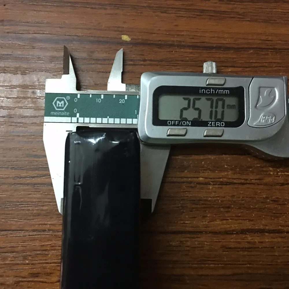 HTB19AyUcJzJ8KJjSspkq6zF7VXaI