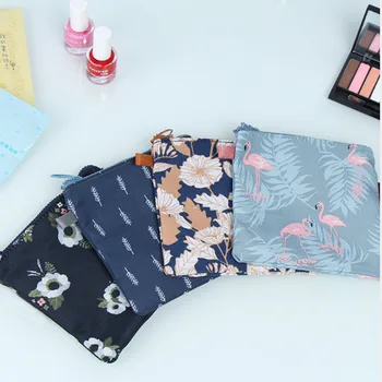 

Portable Mini Cosmetic Bag Cartoon Headphone Earphone Bag Storage Pouch Large-capacity Girl Sanitary Napkin Storage Bags