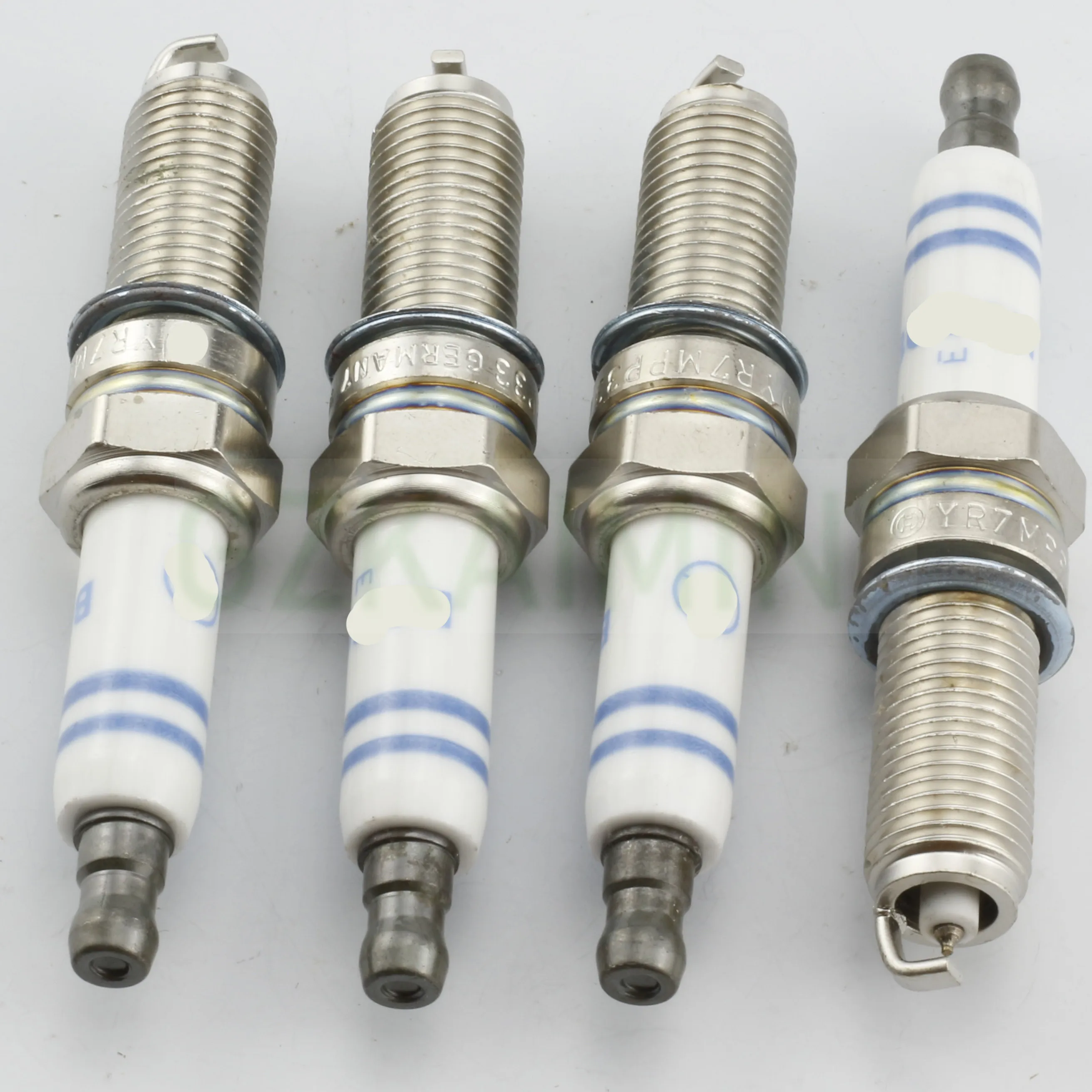 Set Of 4 OEM A004159180326 Spark Plugs For Mercedes Benz C230 C250 C300 CL550 E350