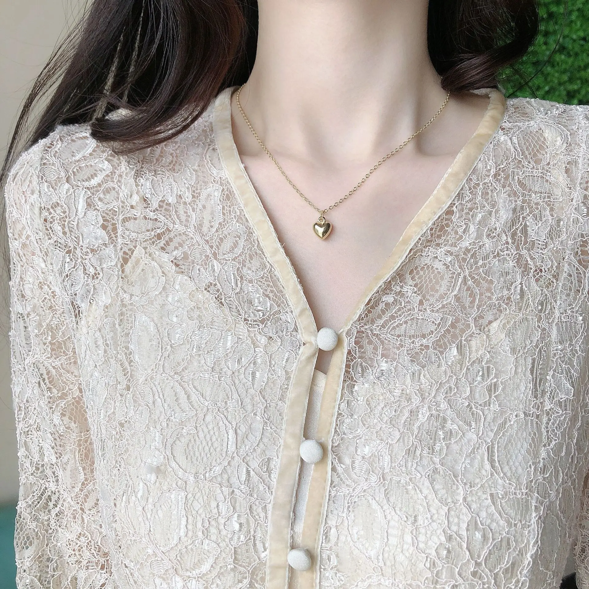 

New arrival love metal choker fashion accessory Valentine's Day commemorative gift gold necklace for women.