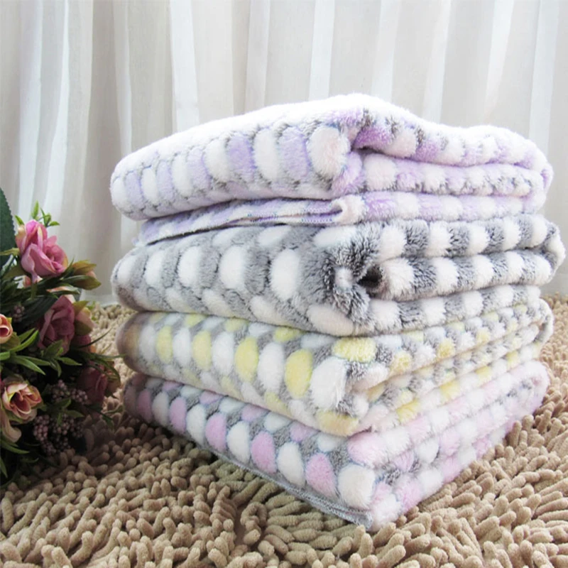 

Pet Blanket Dog Puppy Kitten Cat Bed Pad Cute Animal Gift Warm Soft Flannel Mat Warm Thick Cat Blanket Polka dot blanket