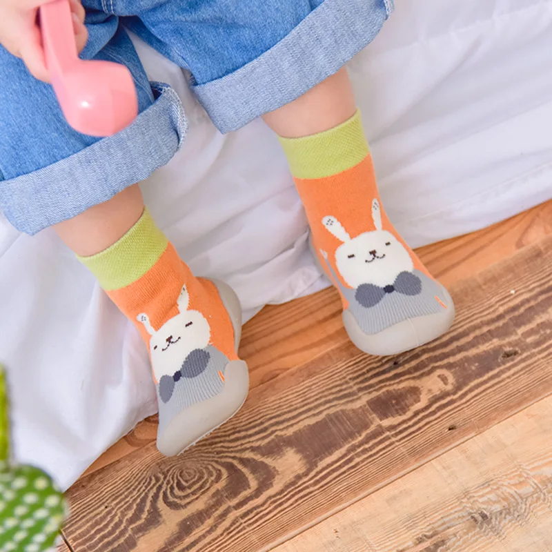 Обувь для малышей нескользящие носки-тапочки для малышей обувь для малышей на мягкой резиновой подошве Носки для малышей с героями мультфильмов детские ботиночки