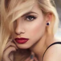 Handsome Woman Store