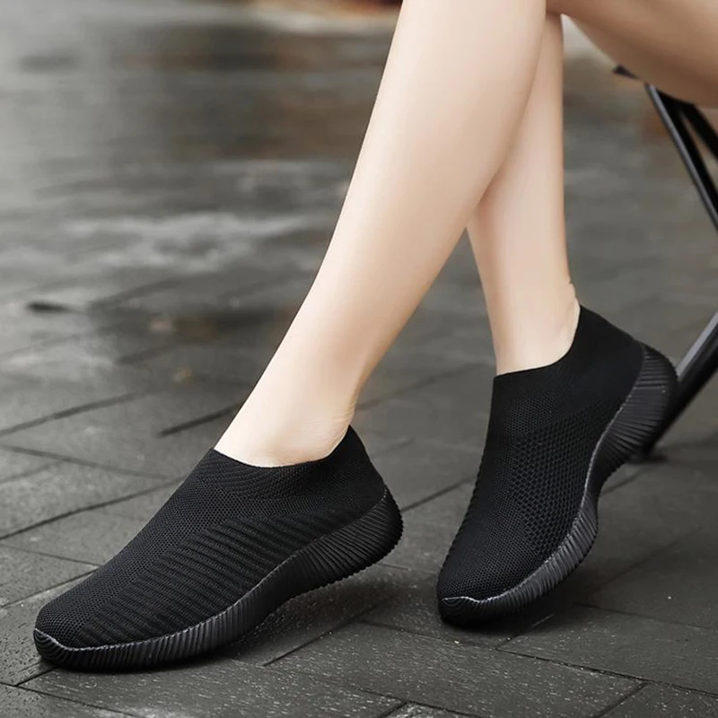 

New high quality wholesale moms shoes flying socks womens shoes cross border leisure soled sports shoes elderly shoes 16