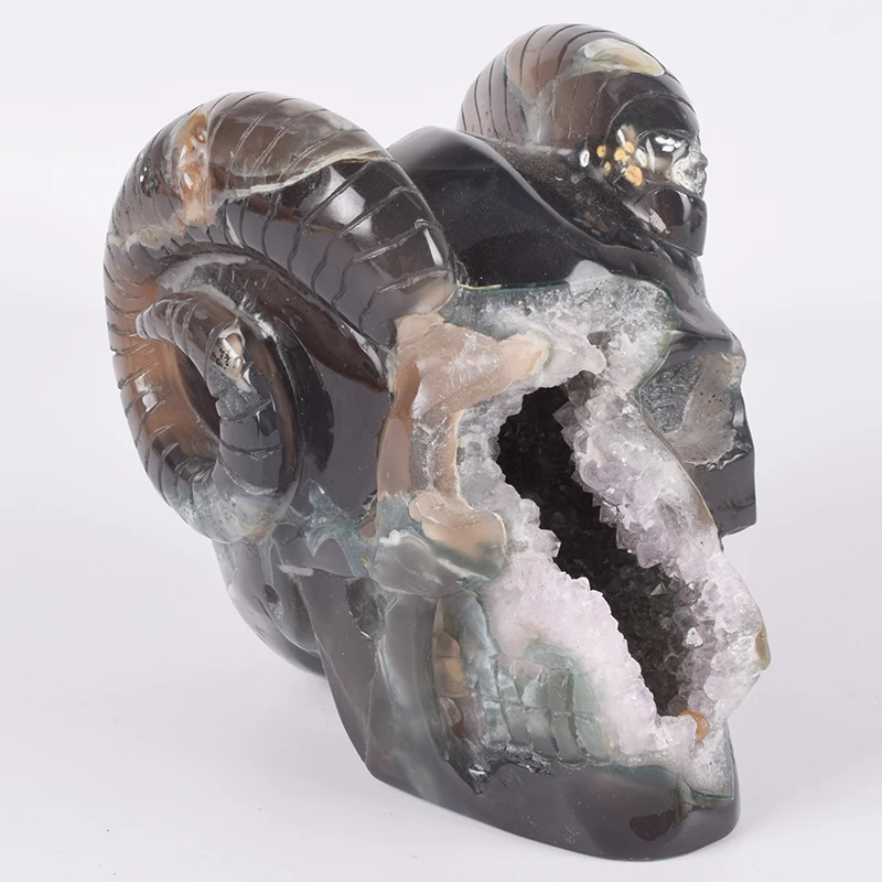 

1305 g Hand Carved Agate Crystal Geode 5" Shofar Head Skull Death Figurine Halloween Quartz Figurine Onyx Statue Feng Shui Decor