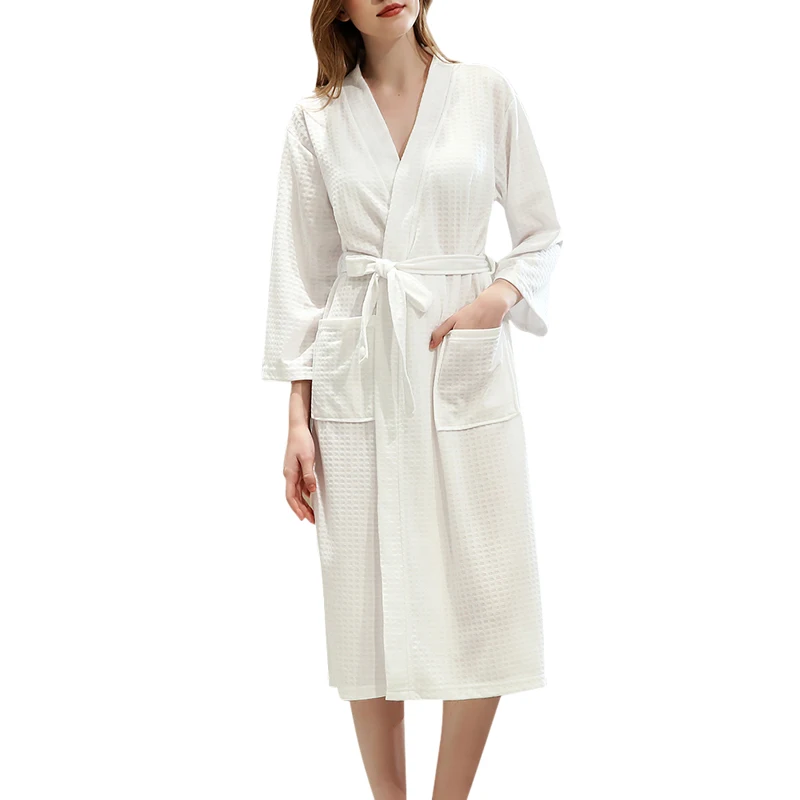 white Sfit Women Bathrobe Nightgow Flannel Fleece Lace Up Sashes Robe Sleepwear Thicken Warm Autumn Winter Home Couple Bathrobe Female - Цвет: white