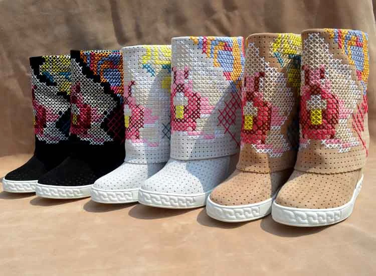 

Europe&America women's hollow-out combat boots Chic embroidery floral wedge boots EU35-41 Size BY738