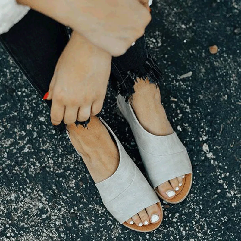

Summer Women Leopard Sandals Cover Heel Shoes Female Peep Toe Sandals Low Heel Suede Retro Comfortable Casual Shoes