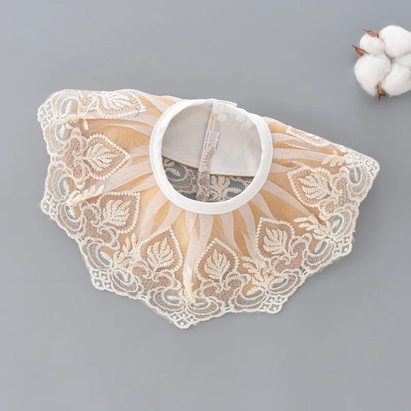 Girls Bib Cotton Waterproof Korean Style Round Saliva Towel Lace Embroidery Princess Newborn Baby Stuff Burp Cloths (2)