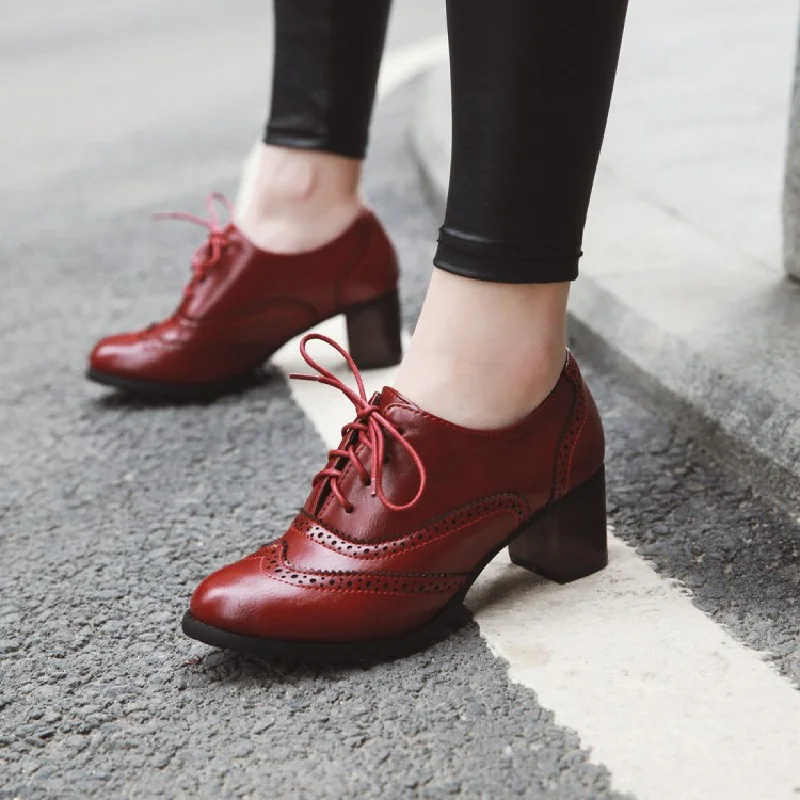 Brogue Shoe Vintage Chunky Heel Cut 
