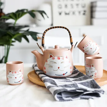 

Set of Pink Ceramic Tea Pot Cute Cat Tea Cup Water Cup Maneki Neko Design Porcelain Kettle Teaware Set (4 cups+1 teapot)