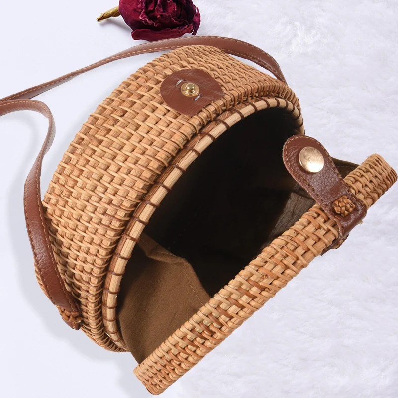 Brown RETYLY Bali Vintage Handmade Crossbody Leather Bag Round Straw Beach Bag Girls Circle Rattan bag Small Bohemian Shoulder bag 